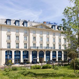 Le Plessis Grand Hotel