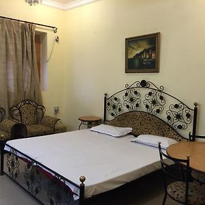 Central Hotel